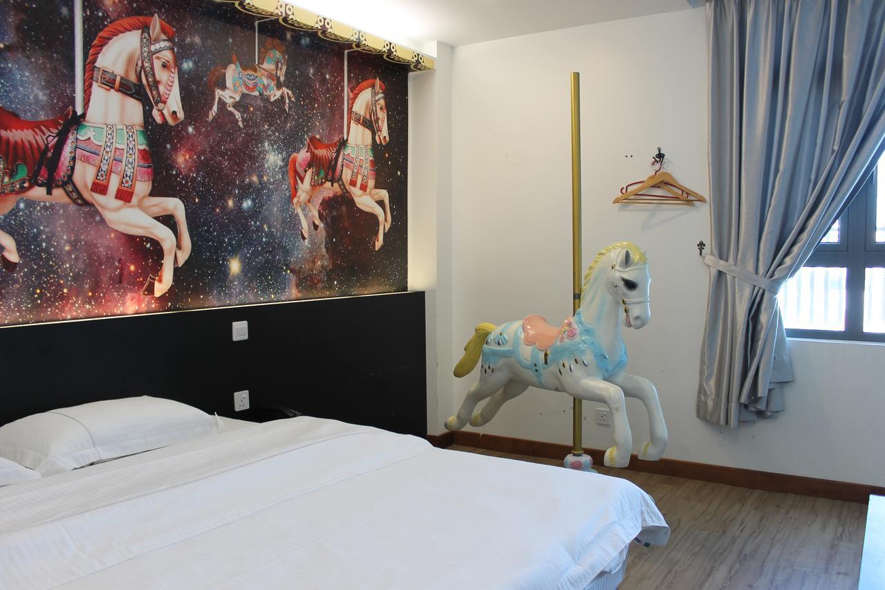 A+ Boutique Hotel Sekinchan Esterno foto